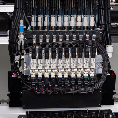 Πλήρως αυτόματη 10 κεφαλές SMT SMD Pick And Place Machine 01005 PCBA κατασκευαστική μηχανή