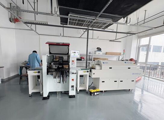 Σιδηρουργική δομή 4-κεφαλής CHM-551P SMD Pick and Place Machine